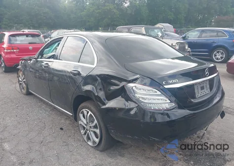 2015 Mercedes-Benz C 300 4Matic/Luxury 4Matic/Sport 4Matic from USA, damaged, VIN 55SWF4KB5FU062694